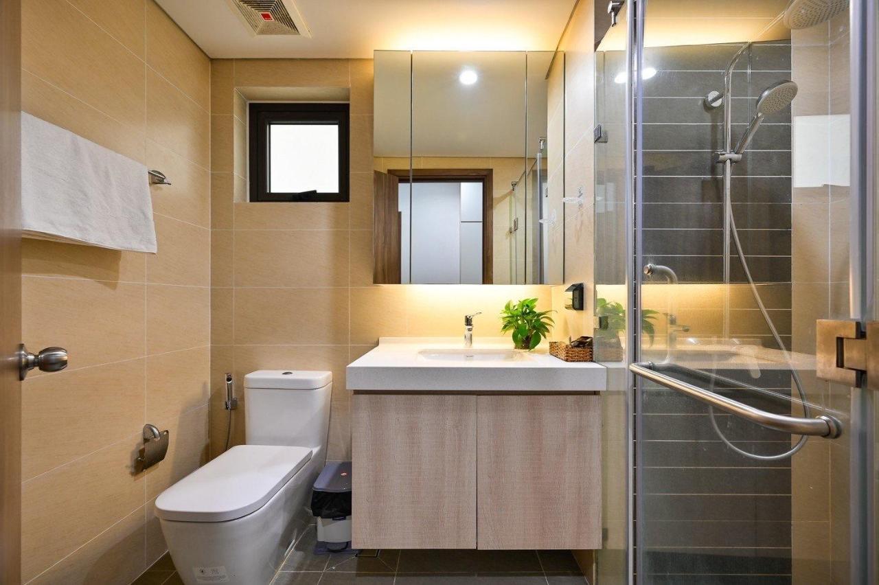 Qhome Dlux 2Pn Ho Chi Minh City Exterior photo